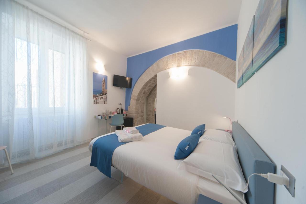 La Cattedrale Dai Tetti Panzió Trani Kültér fotó